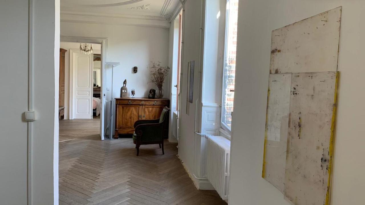 Villa Grand corps de ferme à la rue Messire Etienne 89113 Neuilly Valravillon Esterno foto